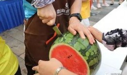 吃瓜紧张的气氛,揭秘吃瓜紧张气氛背后的真相