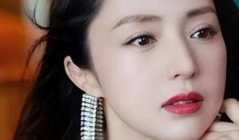 圆脸女星吃瓜图片,萌态十足引网友热议