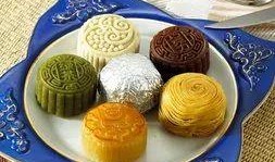 瓜妈吃月饼,品味传统月饼的甜蜜时光