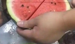 砸东西吃瓜,一场别开生面的砸瓜体验之旅