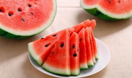 消费吃瓜,揭秘热门美食背后的故事