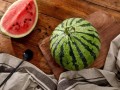 上海吃瓜的方法,解锁夏日消暑新姿势