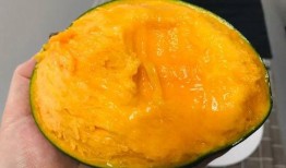 芒果在吃瓜,瓜界的新宠，甜蜜与清凉的完美结合