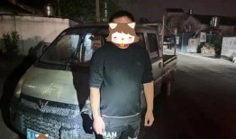 酒驾弃车吃瓜,围观群众竟成“吃瓜群众”？一幕荒诞剧引发社会深思