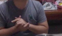 婆婆吃瓜开袋视频,萌态十足引网友热议