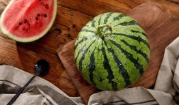 上海吃瓜的方法,解锁夏日消暑新姿势